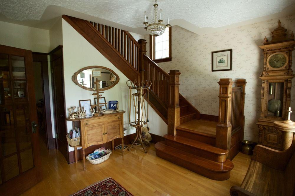 Sproule Heritage Bed & Breakfast Стратмор Экстерьер фото